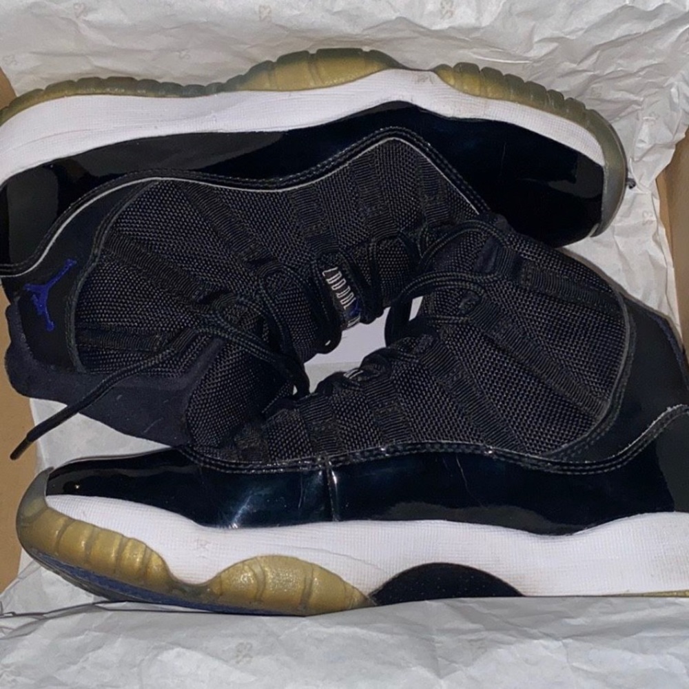 Air jordans 11 “space jams” 2016